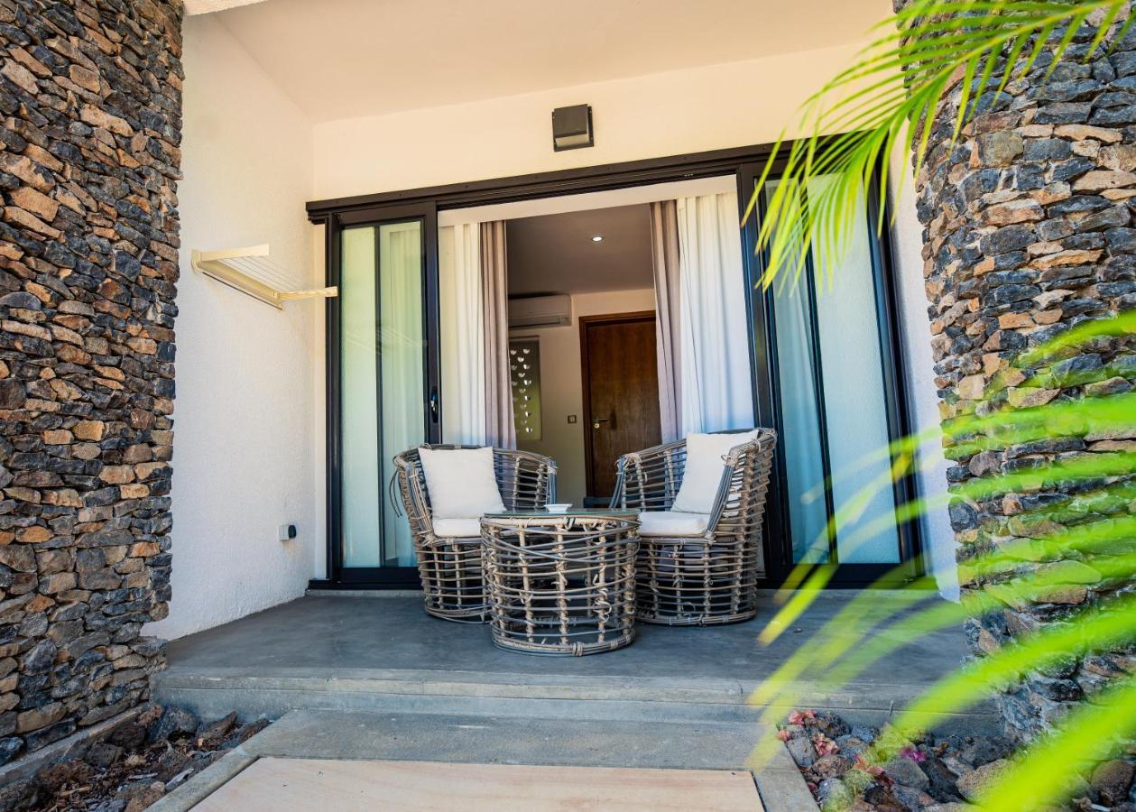 Toparadis Guest House Pereybere Beach Exteriör bild