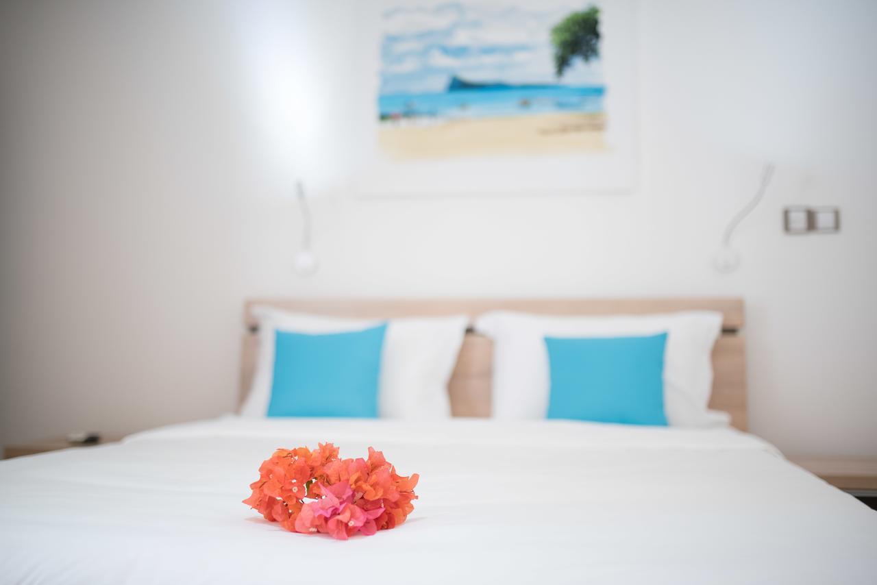 Toparadis Guest House Pereybere Beach Exteriör bild